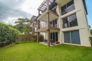 Zahrada ubytování CR Luxury La Estancia Floresta #05 3 Bdrm