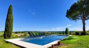 Πισίνα στο ή κοντά στο Maison Gasconne, 6 chambres, piscine 14x5, vue sur les vignobles