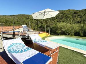 Bazén v ubytování Villetta Redinoce - ArgonautiVacanze nebo v jeho okolí