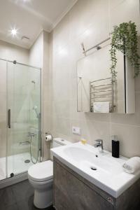 Ένα μπάνιο στο M7 Design Studio In City Center +20 φωτογραφίες