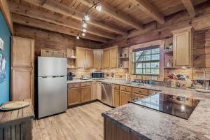 Dapur atau dapur kecil di Deer Run - A Peaceful cabin hideaway +42 gambar