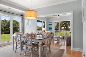 Φωτογραφία από το άλμπουμ του 4946 Turtle Point Villa by Akers Ellis Rentals σε Kiawah Island