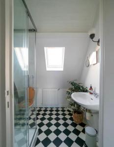 Ένα μπάνιο στο Maison Hestia