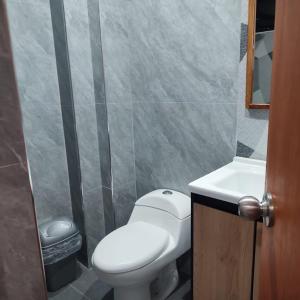 Ένα μπάνιο στο Hospedaje velilu