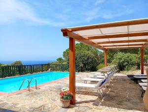 The swimming pool at or close to Alghero Villa Barranch with sea view swimming pool for 6 people