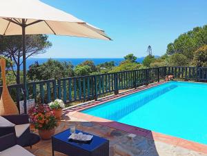 The swimming pool at or close to Alghero Villa Barranch with sea view swimming pool for 6 people