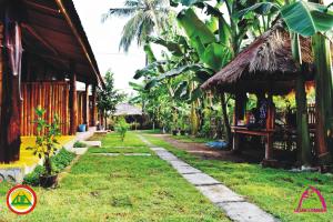 Imagen de la galería de Sasak Lombok Bungalow, en Kuta Lombok