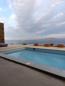Πισίνα στο ή κοντά στο Seba House Tinos