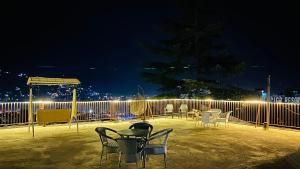 Kép Hotel Ocean & Hotel Meadows Mountain View ! A Family Hotel ! Near To Mall Road szállásáról Manāliban a galériában