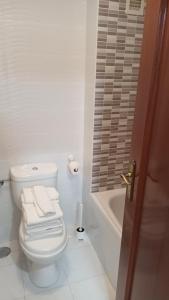 Un baño de Apartamentos Vino y Camino