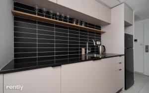 Luxury Apartments And Studios At Sea Side By Rently的厨房或小厨房