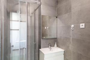 Ένα μπάνιο στο VIVA Cozy Nest Studio Porto +6 φωτογραφίες