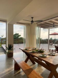 Μπαλκόνι ή βεράντα στο Hija Del Manantial - Ocean-View Villa