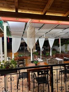 Restaurace v ubytování Cozy Veranda Kristian - Free Parking