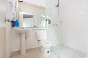 Koupelna v ubytování Hotel Suite del Parque + 27 fotografií