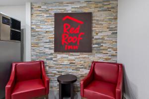 Posezení v ubytování Red Roof Inn Del Rio