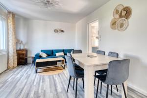 Posezení v ubytování La Catalane House T4 Garden Parking + 7 fotografií