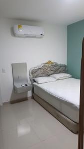 Gaira Hotel Meraki客房内的一张或多张床位