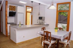 Imagen de la galería de Villa Can Perelo Sa Rapita, en Sa Ràpita