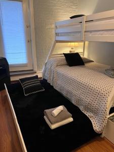 Afbeelding uit fotogalerij van Stunning Empire State 3 BR'S in Union City