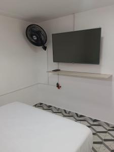 Televisyen dan/atau pusat hiburan di Apartamento en itagui +2 gambar