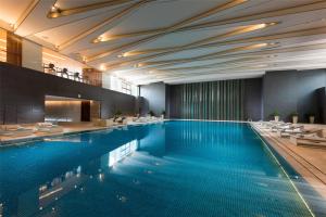 Bazén v ubytování Sunrise Kempinski Hotel Beijing nebo v jeho okolí