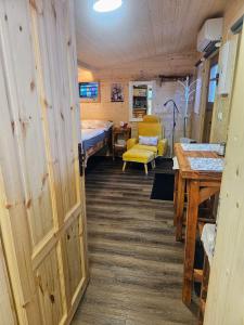 Μια τηλεόραση ή/και κέντρο ψυχαγωγίας στο MK Apartment Karpaty