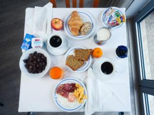 Comida no hotel ou em algum lugar perto