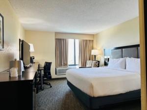 Легло или легла в стая в Holiday Inn Miami International Airport by IHG