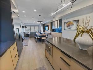 Χώρος καθιστικού στο Luxury Kings Crown Condo Ski-In Out by SkyRun Park City