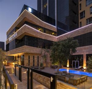 Bazén v ubytování Bristoria Hotel Erbil nebo v jeho okolí + 37 fotografií