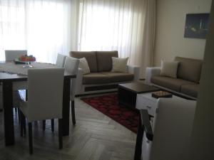 Posezení v ubytování Crescent Villa
