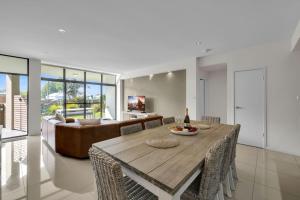 Χώρος καθιστικού στο Our Beach House at Husky - Stay for 3 Pay for 2! Coastal Couples Escape