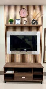 Televisyen dan/atau pusat hiburan di Cozy Cove