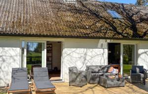 Istumisnurk majutusasutuses 3 Bedroom Cozy Home In Bindslev