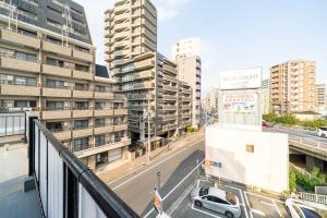 Το κτήριο όπου στεγάζεται  το διαμέρισμα