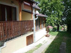 Vonkajšia záhrada v ubytovaní Zalakaros Panoráma Apartmanok