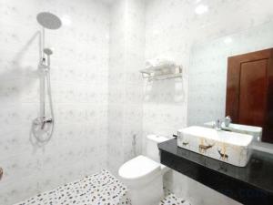 Ένα μπάνιο στο Bella Hotel Kampot