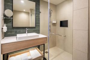 Koupelna v ubytování Holiday Inn Gurgaon NH8 by IHG