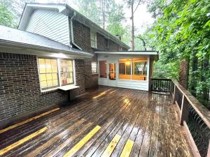 Το κτήριο όπου στεγάζεται  το διαμέρισμα