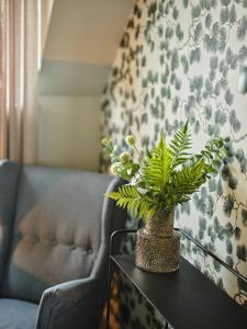 Posezení v ubytování HAGA Hotell & Bistro