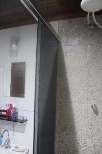 Fotografie z fotogalerie ubytování Quarto em casa na Mata Atlântica v destinaci Angra dos Reis