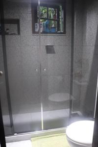 Koupelna v ubytování Quarto em casa na Mata Atlântica