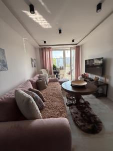 Posedenie v ubytovaní Apartament z balkonem i widokiem na morze w Sopocie blisko Opery Leśnej