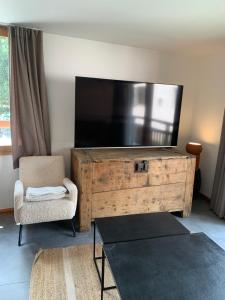 Μια τηλεόραση ή/και κέντρο ψυχαγωγίας στο Maison capsule