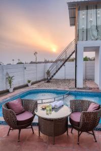 Bassein majutusasutuses Jim & Holmes Resort & Luxury Residences in Jim Corbett National Park või selle lähedal