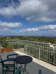 A balcony or terrace at Regina Villa