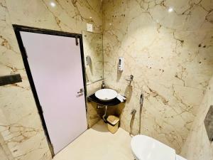 Bagno di Shankar Bhavan By Vinayak Hotels