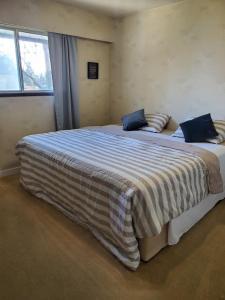 Postel nebo postele na pokoji v ubytování Farhad's B&B