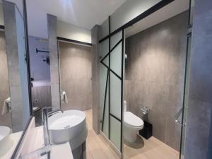 Koupelna v ubytování Arosa Hotel Jakarta